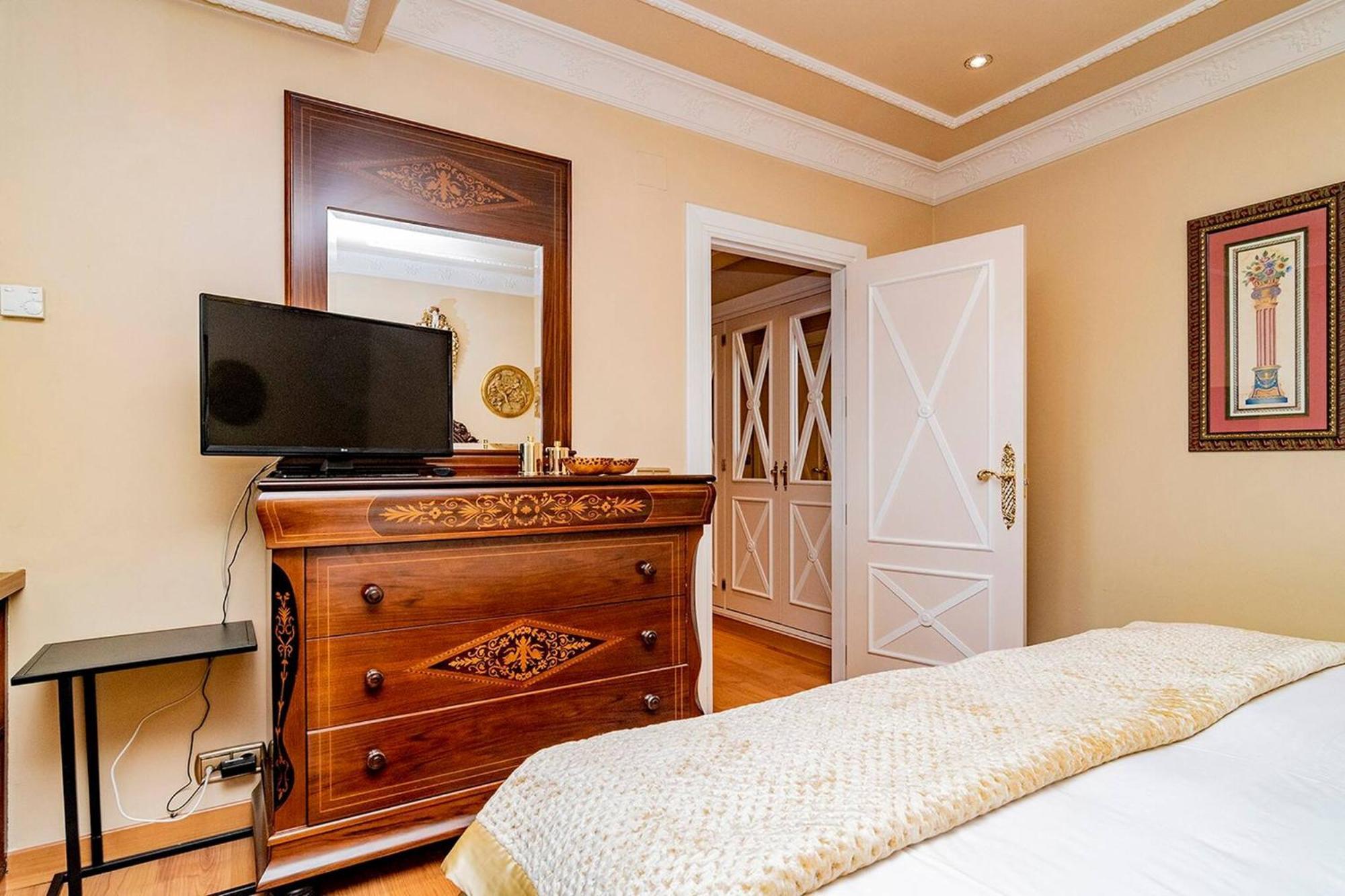 Colon Suites Madrid Eksteriør billede